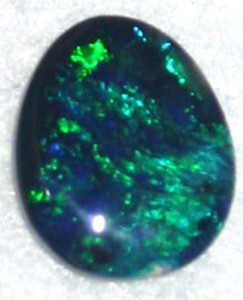 bright opal,lightning ridge opal,green color opal,opal gemstone