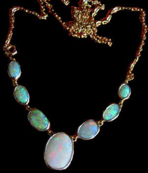 necklace opals,opal stone in necklace