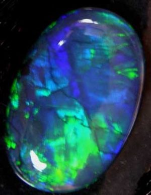 Opal fire,bright opal gemstone