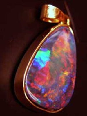Jewelry fire opal,black fire opal pendant,opal jewelry