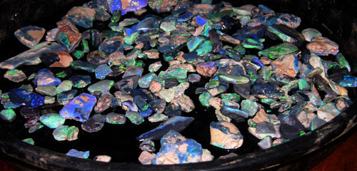 Cutting Opal Gemstones.