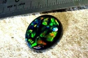 opal gemstone for month of october