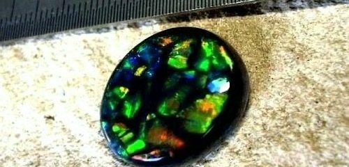 October gemstone birthstone is opals.