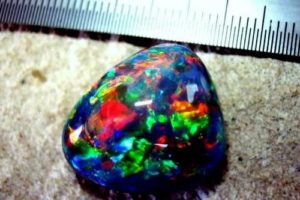 jewelry october,october birthstone jewelry,opal jewellery,black opal jewelry,opal gemstones ,black opal rings, buying opal jewellery