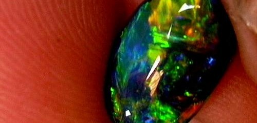 Australian National gemstone opals.