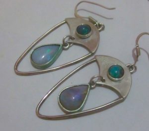 australian opal earring,opal rings,jewelry stores,opal,black opal, fire opal,opal stone, australian opal