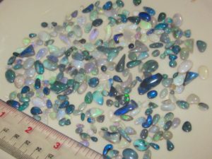 cut opals, opal rubs