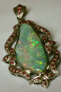 opal pendant jewellery with Australian symbol the opal gemstone.
